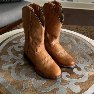 Cody James kids tan Cowboy Boots Brand New!!!